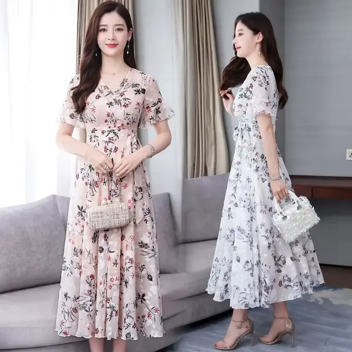 Robe midi élégante à motif floral pour femme