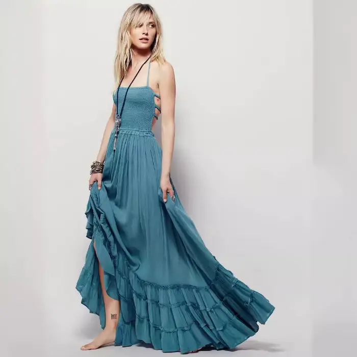 Robe de plage bohème sans manches et cou fendu pour femmes, longueur cheville, disponible en plusieurs couleurs et tailles pour une variété d'occasions