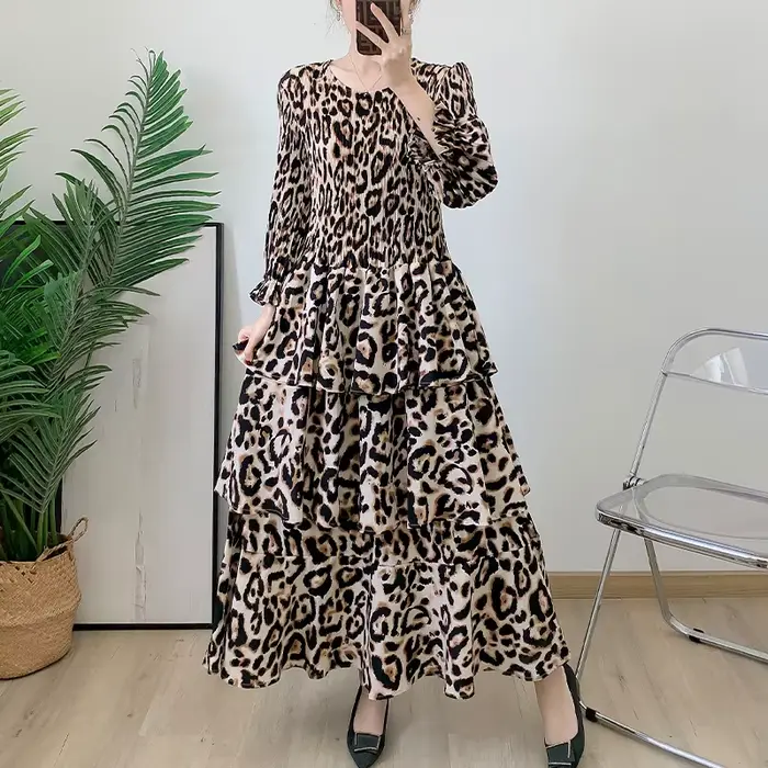 Robe léopard plissée, nouvelle robe longue décontractée à volants pour femmes, printemps 2025