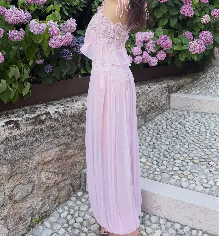 Robe Femme Été 2026 à Bretelles Fines et Volants
