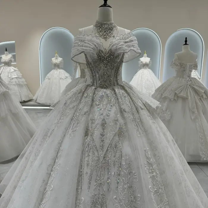 Robes De mariée De luxe personnalisées