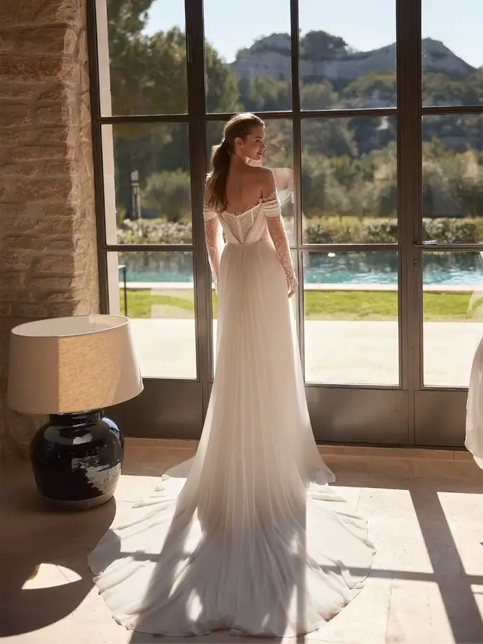 Robe de mariée de plage élégante vintage à épaules dénudées, manches longues en dentelle, fente haute, traîne en mousseline, corset, personnalisable pour extérieur