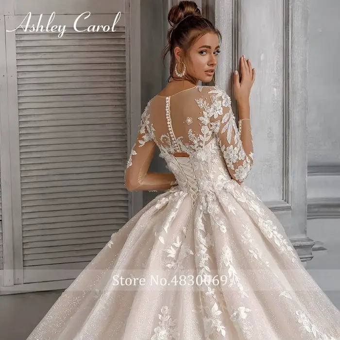 Robe de mariée princesse Ashley Carol à manches longues