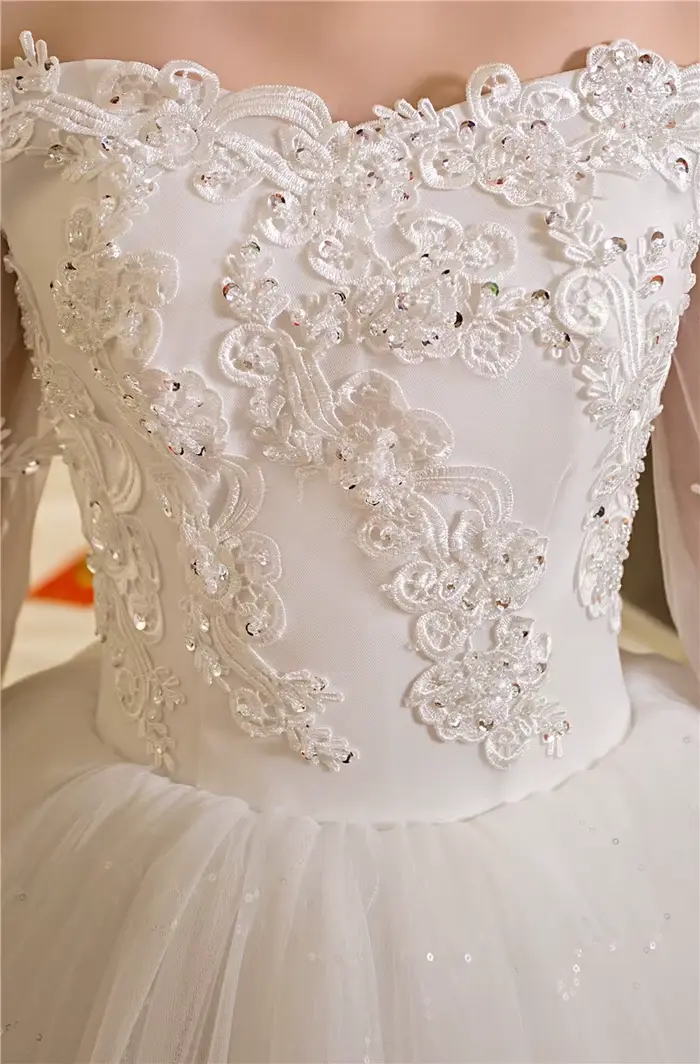 Robe de mariée en dentelle sexy princesse initiée col bateau demi-manches soutien-gorge intégré pour femmes enceintes occassions spéciales