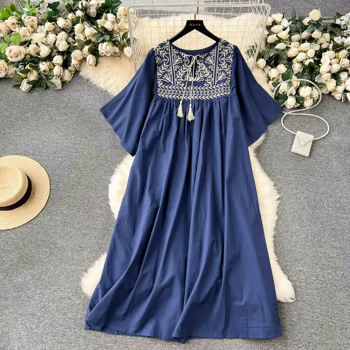 Robe brodée bohème ample et longue pour femmes, col rond, broderie florale, polyester, ligne A, nouvelle collection été, style chic, occasions spéciales