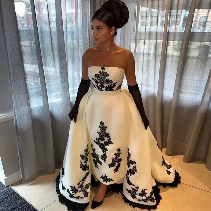 Robe de soirée dos nu en satin pour femme, appliques de luxe, colonne sans bretelles, robe de soirée