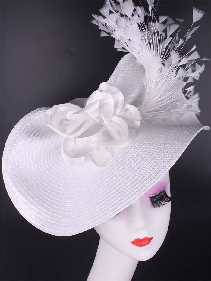 Lavande grand fascinateur fleur chapeau femmes chapellerie de mariage église Occasion casque dames c