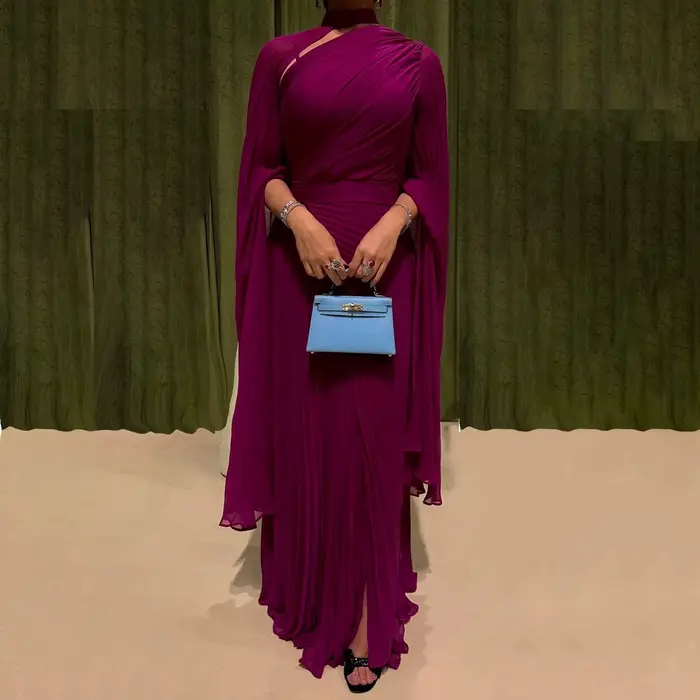Robe Sharon Said Fuchsia en polyester avec décolleté haut et manches longues pour femmes occasions formelles et soirées spéciales