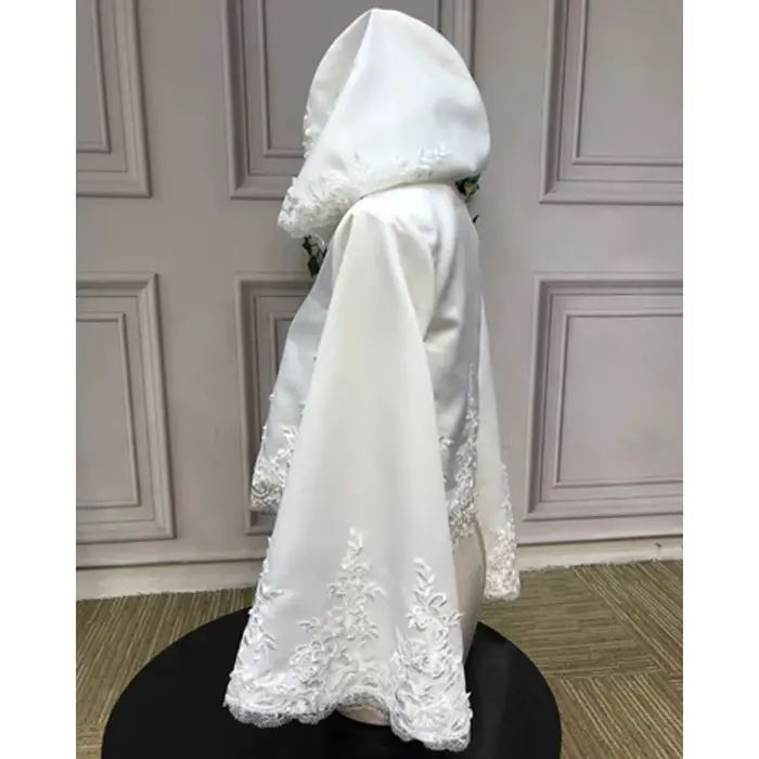 Robe arabe courte Cape de mariage avec chapeau Appliques dentelle Satin dubaï caftan islamique saoudien veste de mariée Cape 2026