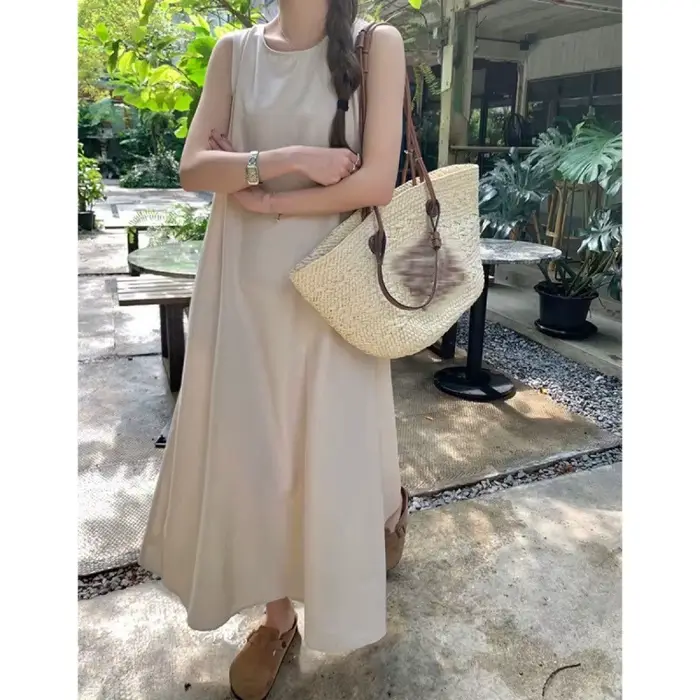 Robe longue de plage sans manches et dos nu pour femme, coupe ample, blanche, en fibre de polyester, col rond, jupe trapèze pour les vacances d'été occasions spéciales