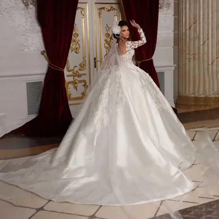 Nouveautés personnalisées fermeture éclair à manches longues dos perles paillettes Appliques Satin robe De bal robes De mariée Vestido De Noiva