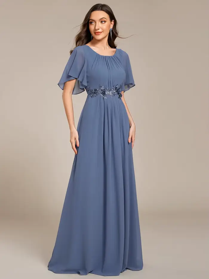 Robes de soirée élégantes à manches courtes