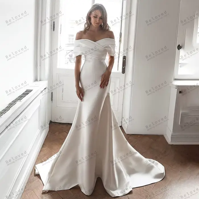 Robes de mariée en satin personnalisées