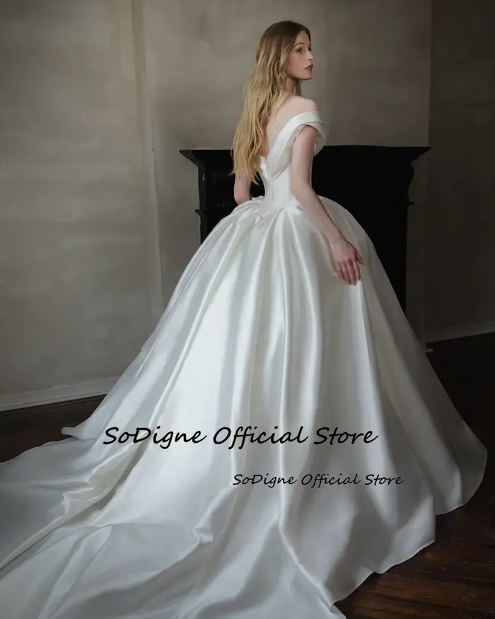 Robe de mariée trapèze en Satin