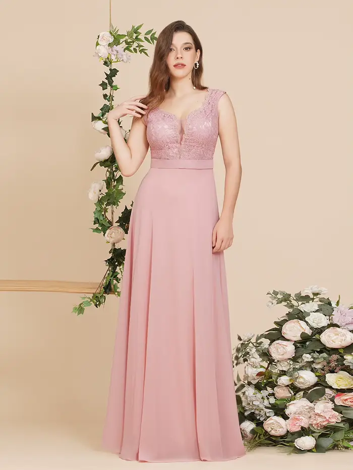 Robe longue élégante en polyester avec dentelle florale et appliques pour soirées officielles et occasions spéciales