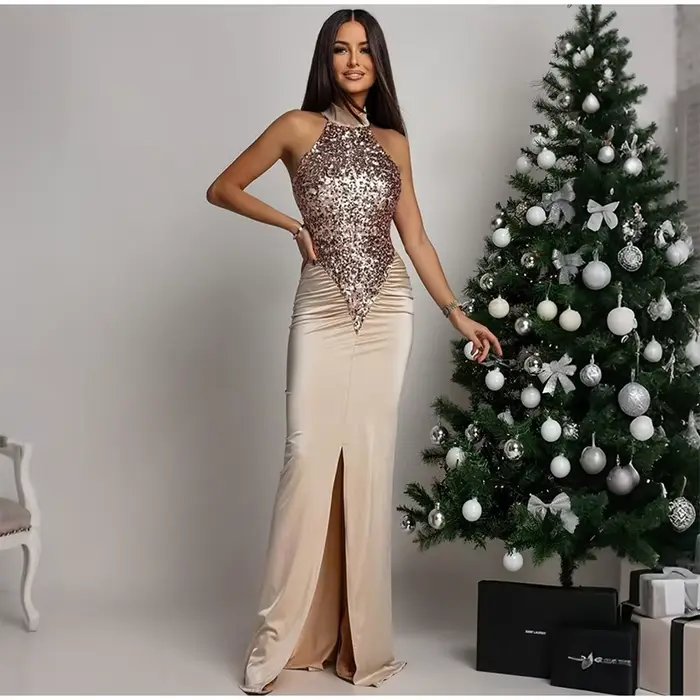 Robe en velours cloutée de diamants pour femmes