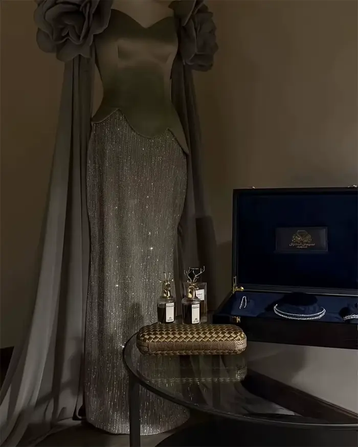Mila – robe de soirée grise personnalisée
