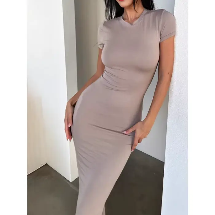 Robe sirène élégante pour femmes avec décolleté rond et fermeture pull-over pour soirées et événements formels