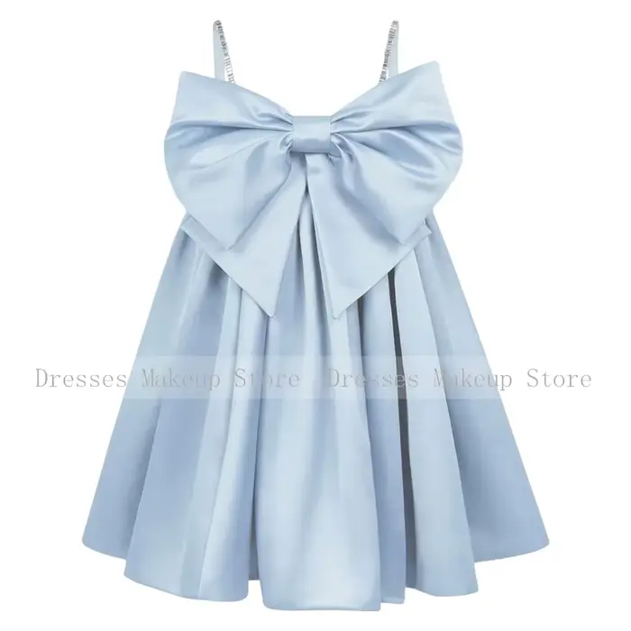 Robe de cocktail de luxe en satin