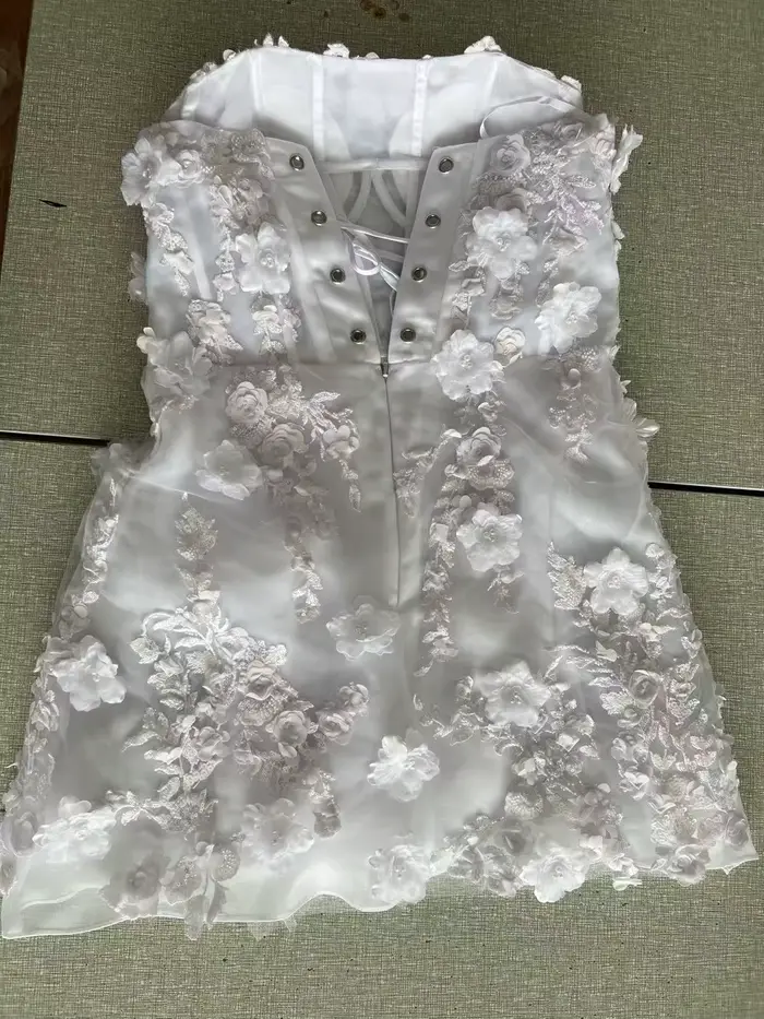 Robes de mariée courtes perlées de luxe arabie saoudite dentelle appliques florales manches longues robe de mariée Mini robe de soirée de bal personnaliser