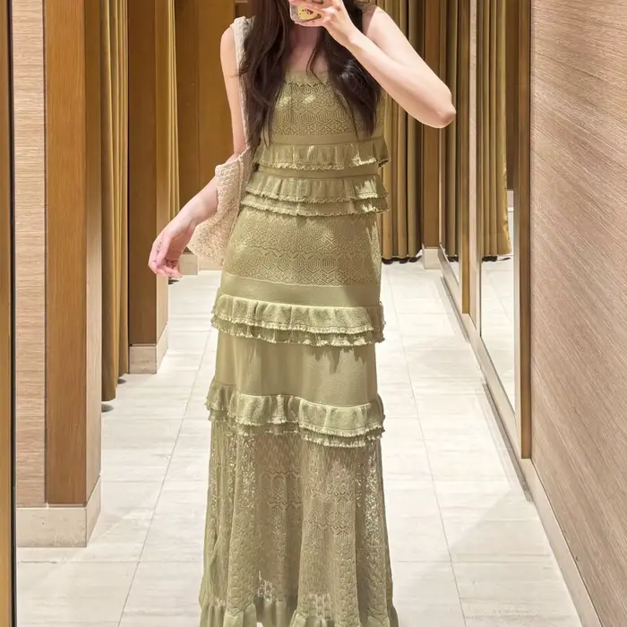 Nouvelle robe d'été 2026 style français, taille cintrée, pour vacances en bord de mer + bretelles courtes