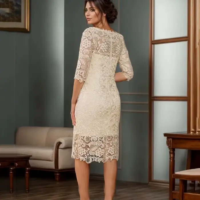 Robe de mère de la mariée en mousseline personnalisée avec dentelle vintage élégante pour occasions spéciales comme le mariage, la cérémonie de gala et la soirée de cocktail