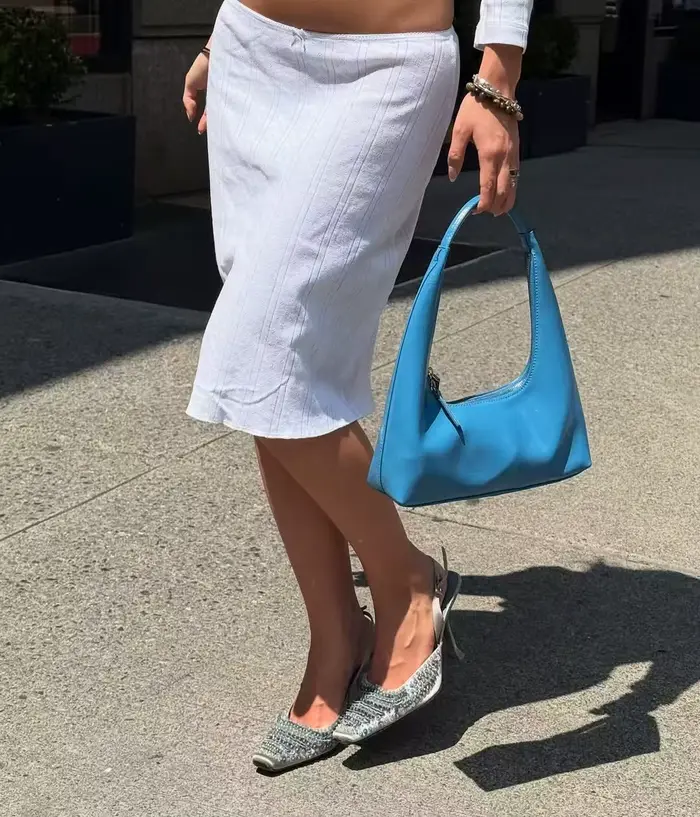 COUCOU Robe mi-longue chic noire et blanche style American Girl, en pur coton bicolore avec nœud