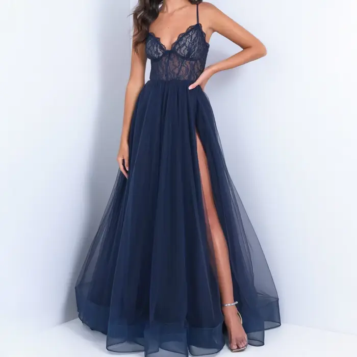Robes de soirée en tulle chic avec dentelle, bretelles spaghetti, sequins, col en V, coupe trapèze, fente haute, pour fiançailles et bal de promo