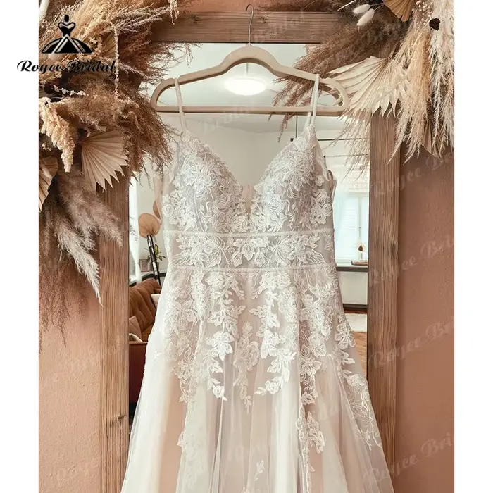 Robe de mariée bohème avec appliques en dentelle