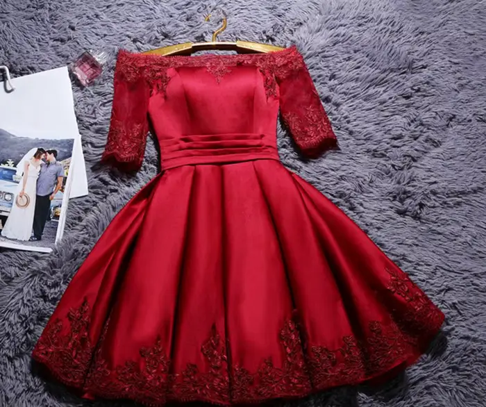 Robe de cocktail champagne col bateau élégante pour femmes soirées formelles remises de diplômes occasions spéciales