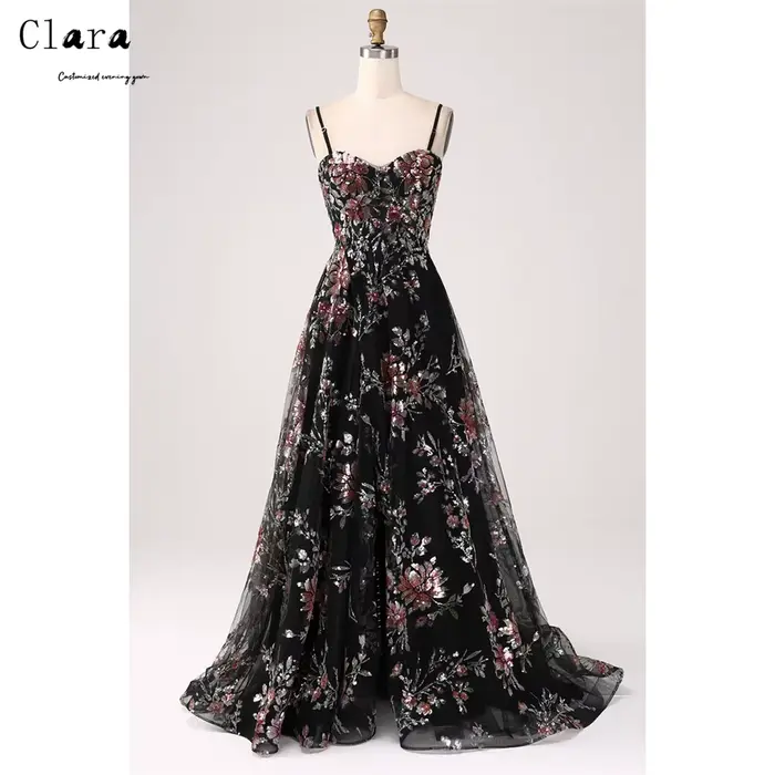 Robe de soirée trapèze Clara personnalisée en dentelle blanche