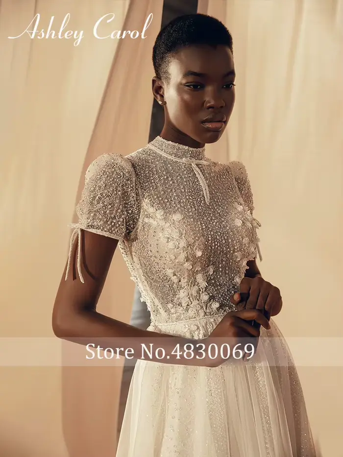 Ashley Carol-Robe de mariée bohème à col rond avec appliques