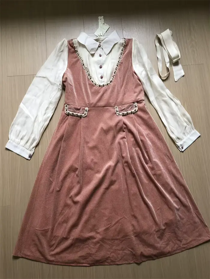 Robe en velours rose Style victorien Vintage des années 1960 pour femme