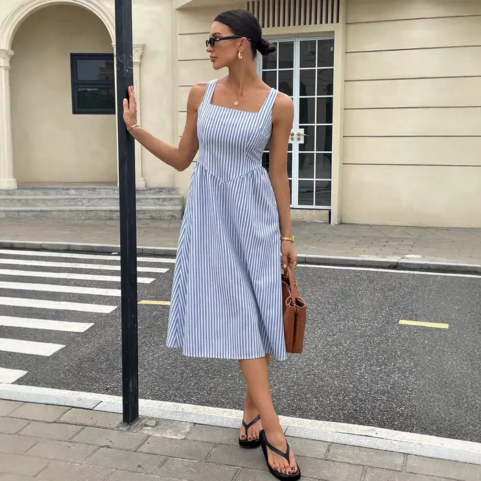 Robe élégante à bretelles pour femmes style streetwear printemps été décontractée longue rayée occassions spéciales détente vacances