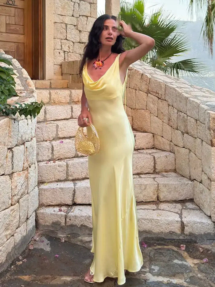 HH femmes solide vacances Style Satin Texture dos nu col en v robe mi-longue été femme élégante Sexy à lacets