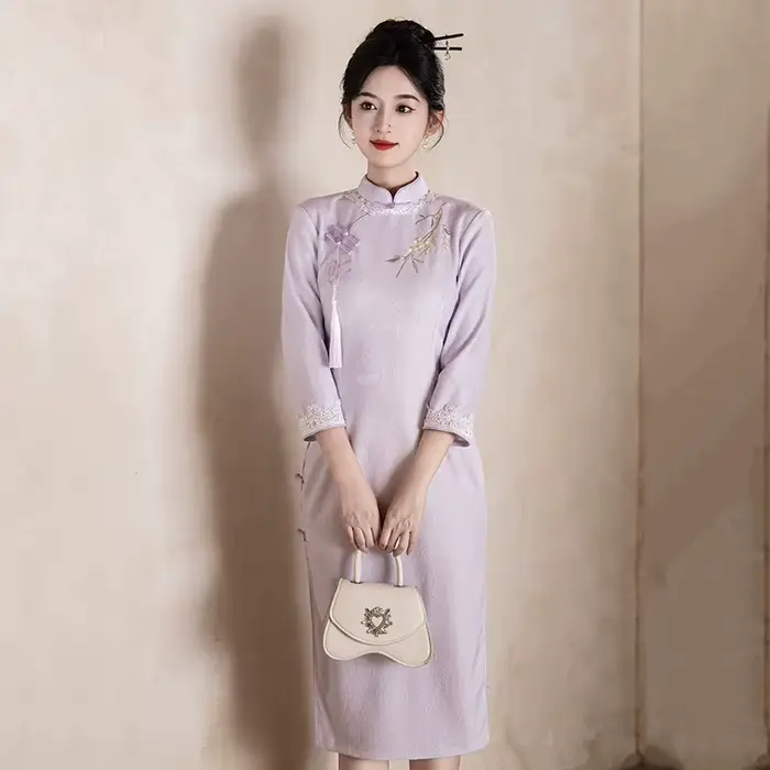 Qipao – robe traditionnelle chinoise à col Mandarin