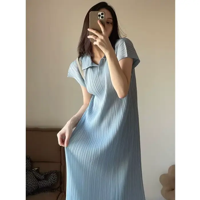 Robe plissée à col polo pour femme, jupe mi-longue, tempérament simple, été 2025