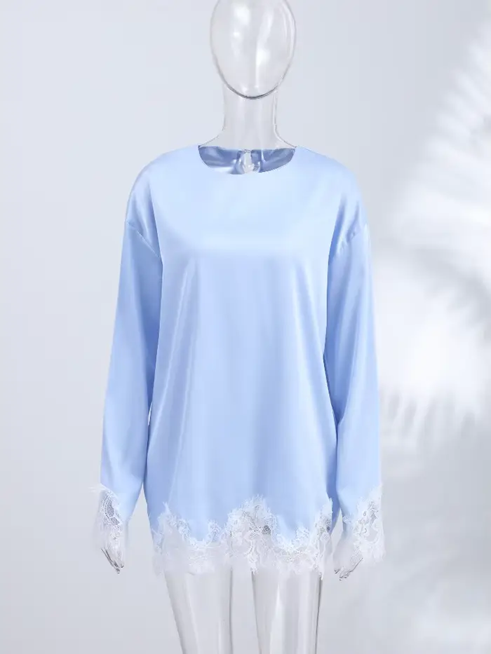 Robe élégante pour femme en satin