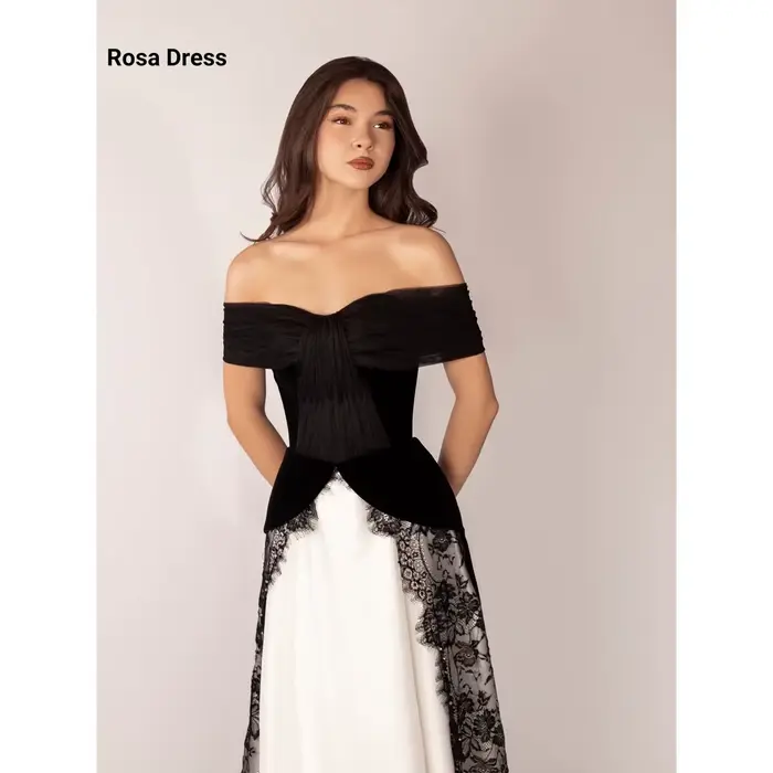 Robe de fiançailles à manches courtes