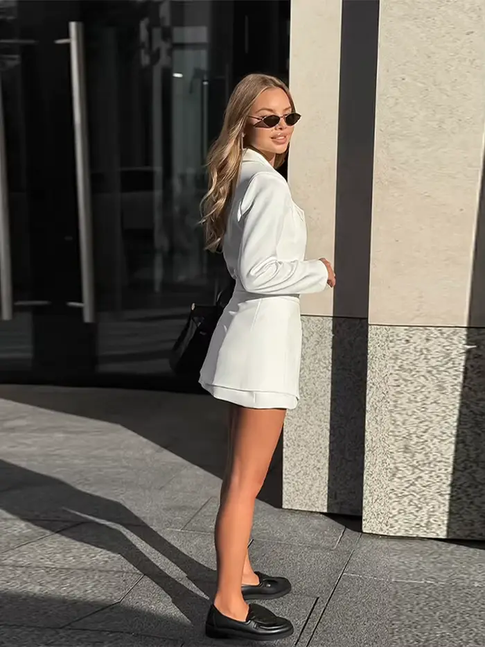Robe blazer élégante surdimensionnée avec revers pour femmes, coupes modernes et tendances, pour toutes les occasions spéciales