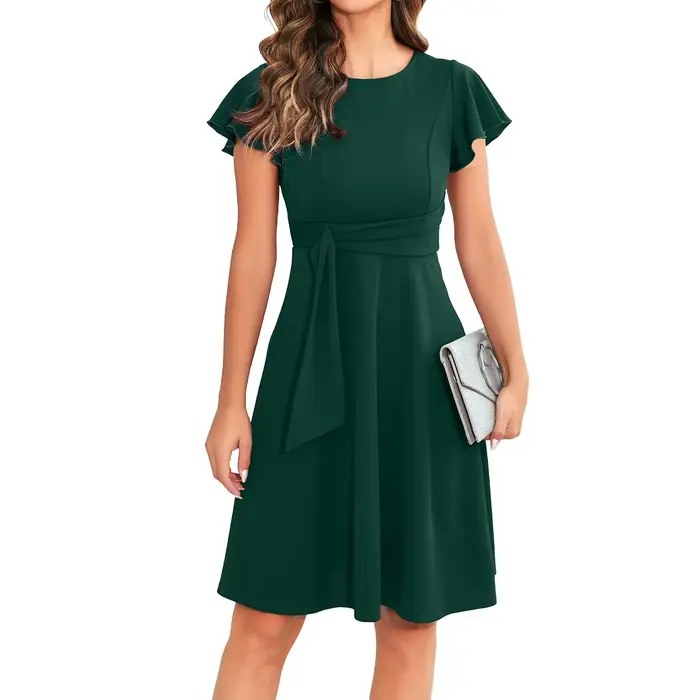 Robe courte élégante plissée