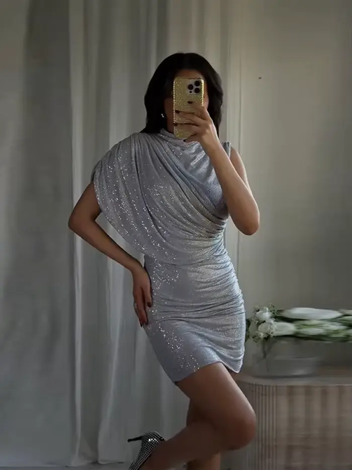 Robe courte à paillettes sans manches pour femmes