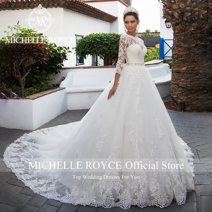 Robe de mariée Michelle Royce en coton, polyester, soie et mousseline avec train de chapelle et décolleté cuillère pour femmes enceintes et occasions spéciales