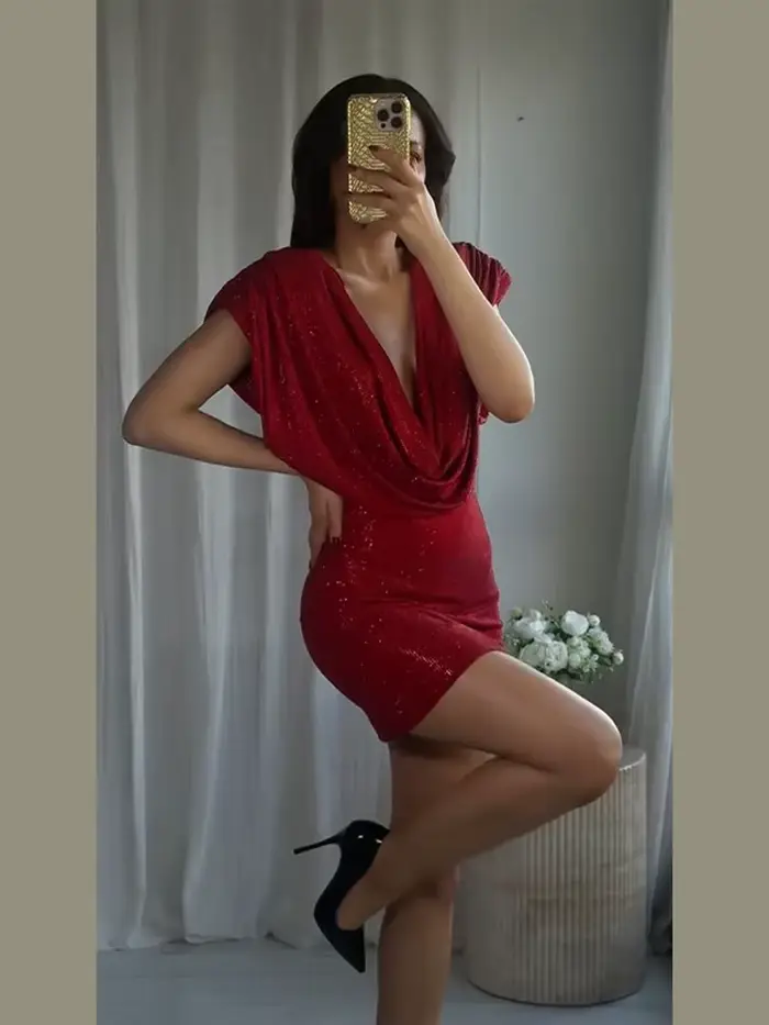 Robe courte à paillettes sans manches pour femmes