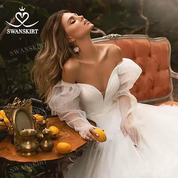 Robe de mariée romantique en forme de cœur avec manches longues et soutien-gorge intégré pour femmes enceintes et occasions spéciales