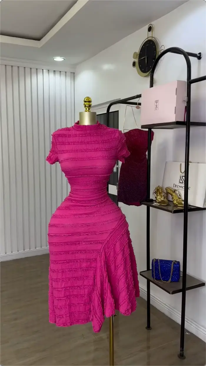 Robe longue à col rond pour femmes