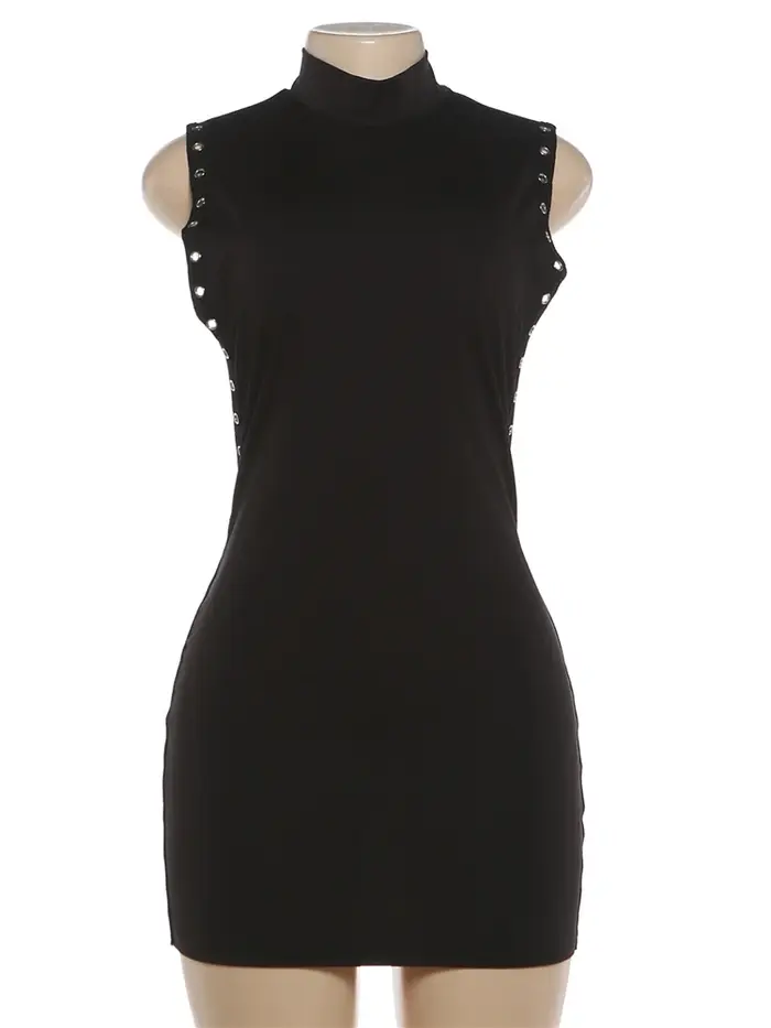 Robe mini Kliou à design creux sur le côté, col rond, sans manches, avec anneaux métalliques décorat