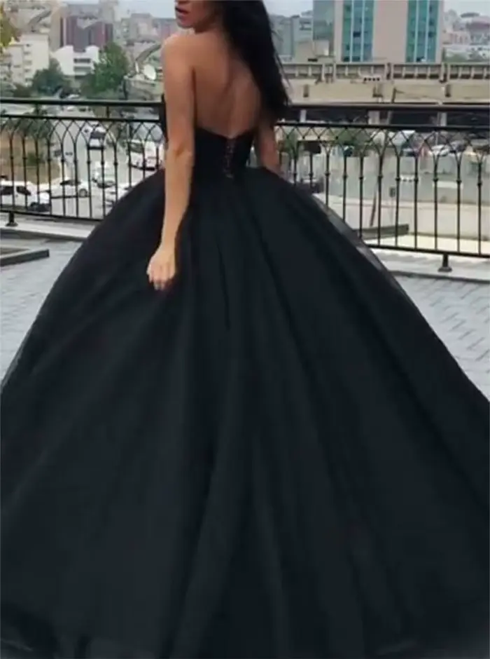 Robe De mariée gothique noire