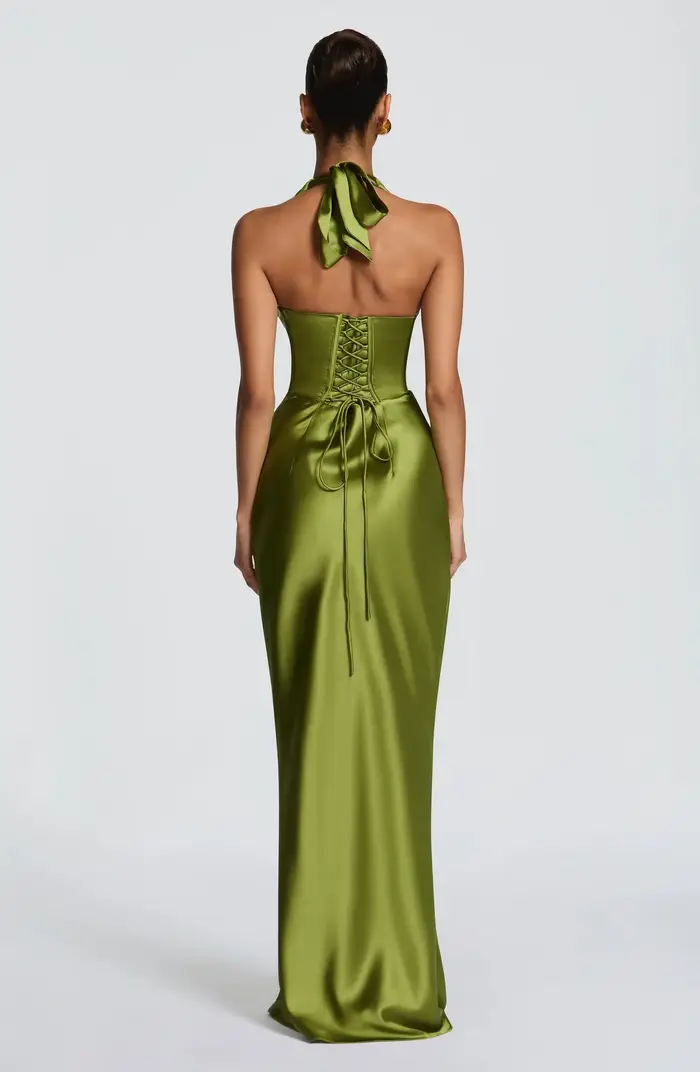 Robe de soirée formelle en satin vert olive pour femme
