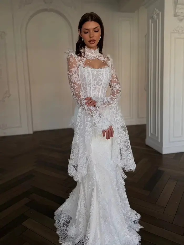 Robe de mariée sirène élégante sur mesure en dentelle blanche